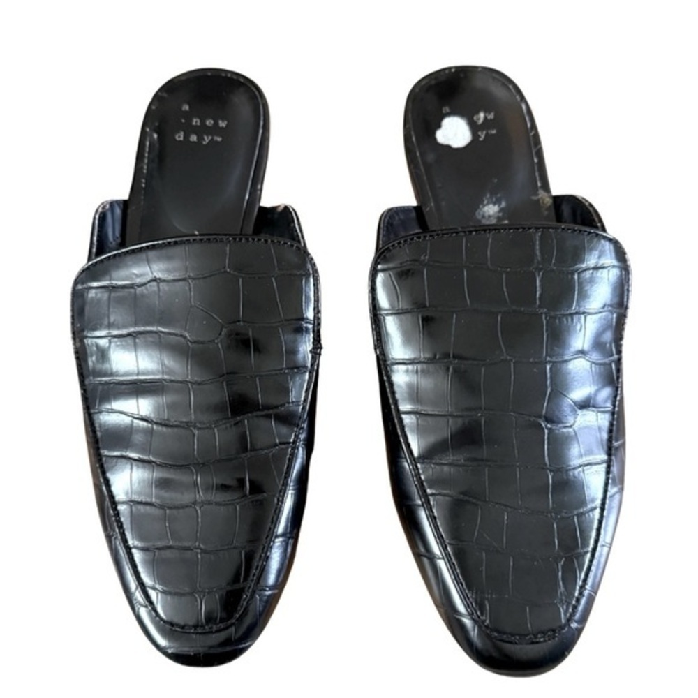 A New Day Women’s Black Faux Croc Loafers – Size 6.5